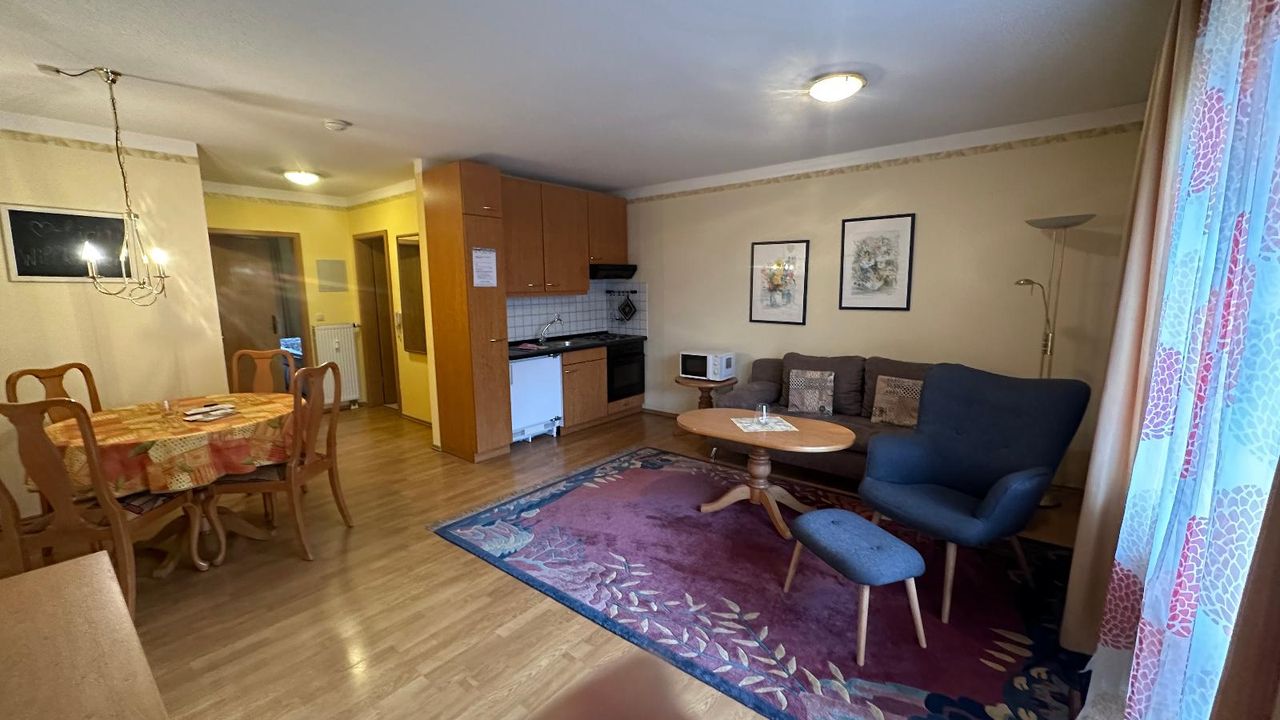 Wohnraum und Küche Wohnraum und Küche